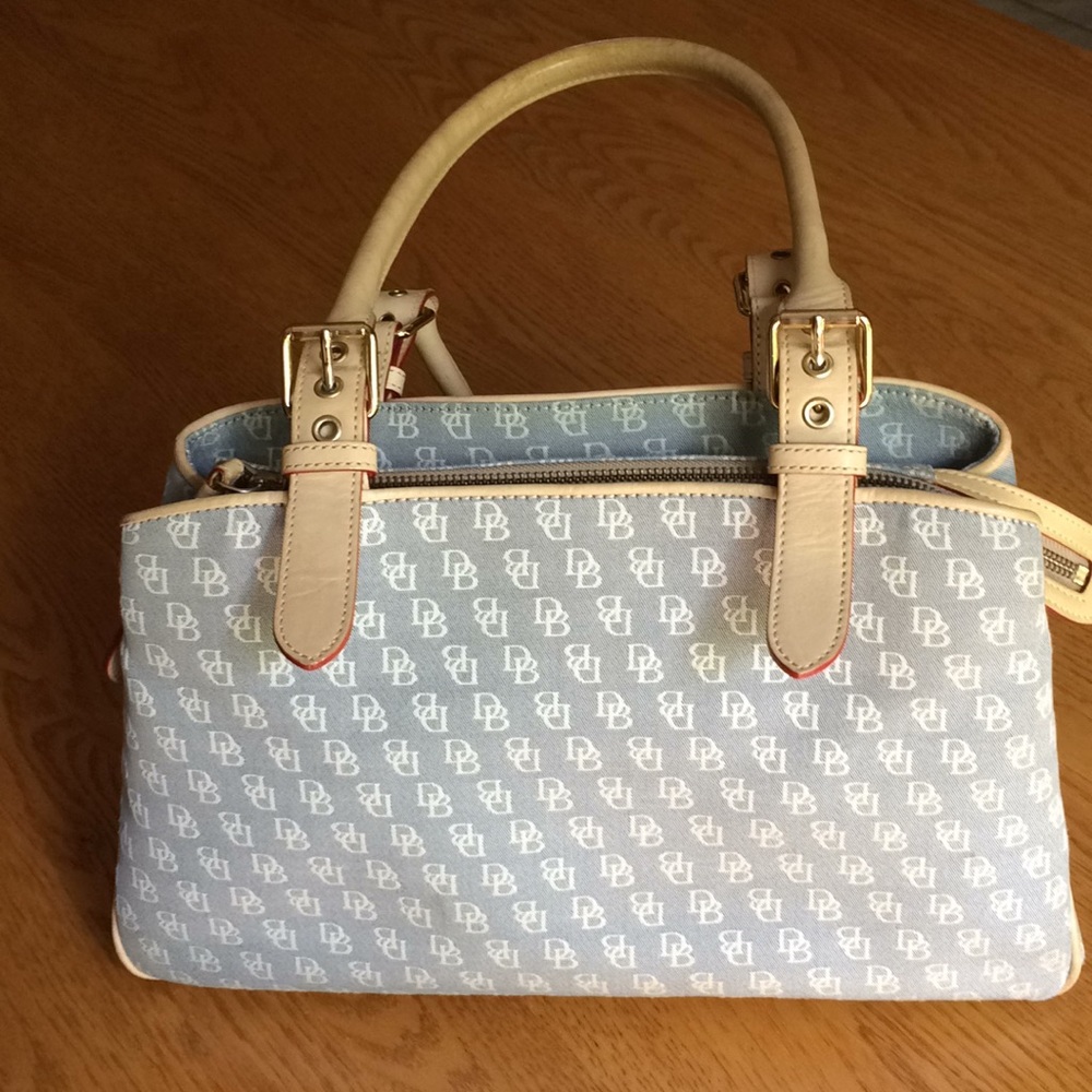 Dooney & Bourke Blue Signature Purse